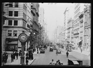 Fifth Avenue Courtesy: Detroit Publishing Company Photograph Collection via Library of Congress 