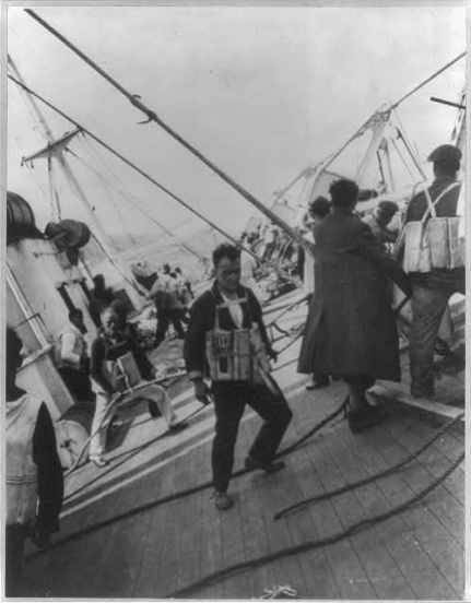 Hellinger sat in the newsroom and chatted with Fred Hanson who had grabbed his camera and took photographs as the SS Vestris sank. Photo; Courtesy Library of Congress